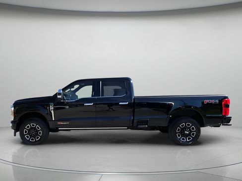 Certified 2023 Ford F350 Platinum image 17