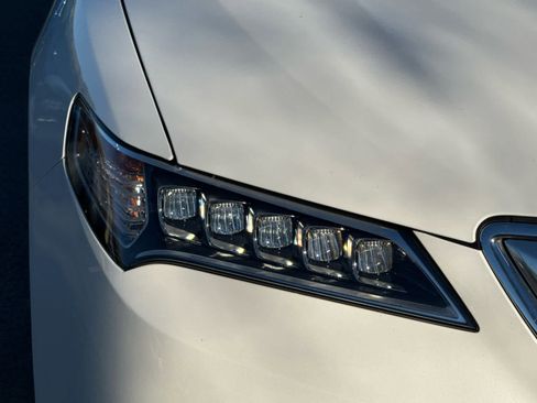 Used 2015 Acura TLX w/ Technology Package image 5
