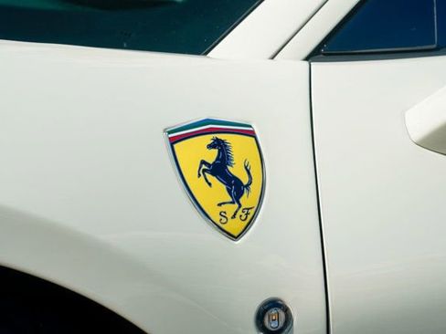 Used 2021 Ferrari F8 Tributo image 43