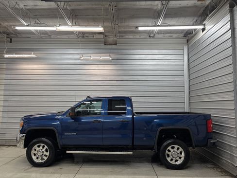 Used 2016 GMC Sierra 2500 4x4 Double Cab w/ Sierra Convenience Package image 8