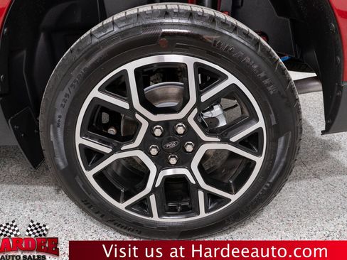 Used 2025 Ford Maverick Lariat w/ 4K Tow Package image 10