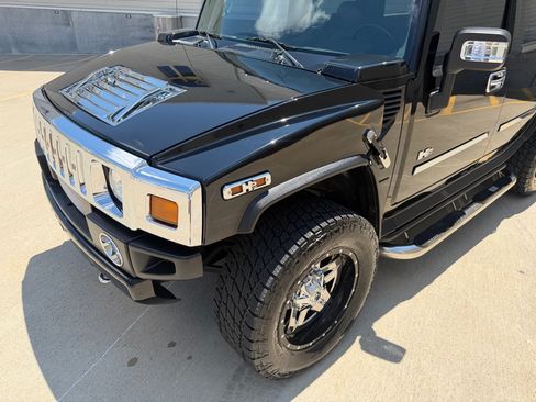 Used 2004 HUMMER H2 w/ Preferred Equipment Group AWD/4WD image 9