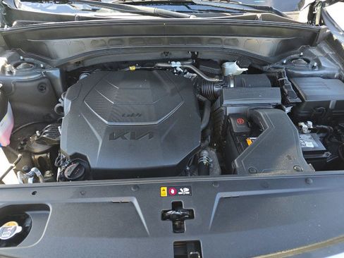 Used 2025 Kia Telluride S image 14