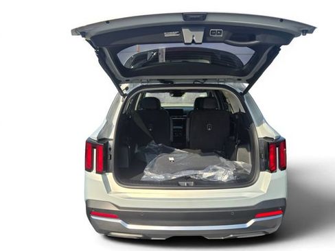 New 2026 Kia Sorento EX FWD image 9