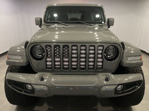 Used 2023 Jeep Wrangler Unlimited Sahara image 2