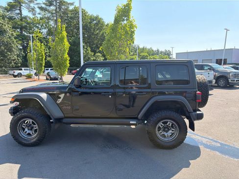 Used 2019 Jeep Wrangler Unlimited Rubicon w/ Steel Bumper Group AWD/4WD image 8