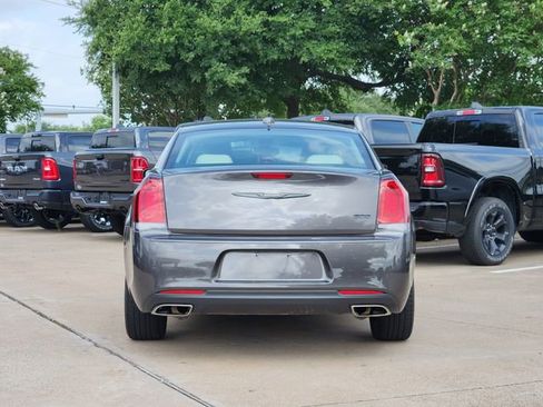 Certified 2023 Chrysler 300 Touring w/ Sport Appearance Package RWD image 6