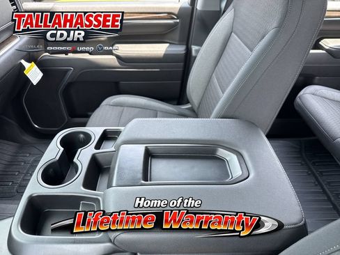 Used 2025 GMC Sierra 2500 SLE AWD/4WD image 24