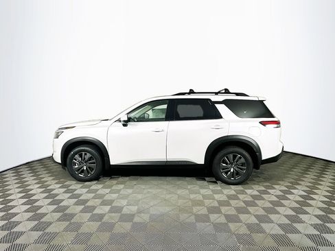 New 2025 Nissan Pathfinder SV image 6