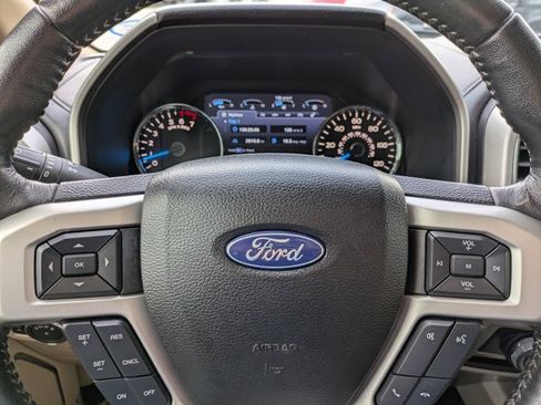 Used 2017 Ford F150 Lariat image 25