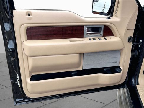 Used 2013 Ford F150 King Ranch w/ King Ranch Luxury Pkg AWD/4WD image 21