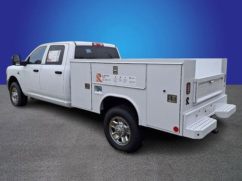 Used 2023 RAM 3500 Tradesman w/ Chrome Appearance Group image 6