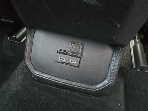 Used 2022 Toyota Highlander XLE image 84