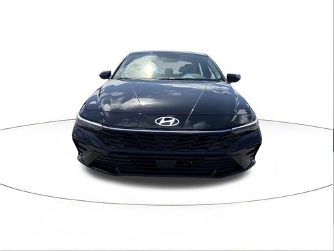 New 2026 Hyundai Elantra SEL Sport FWD image 8