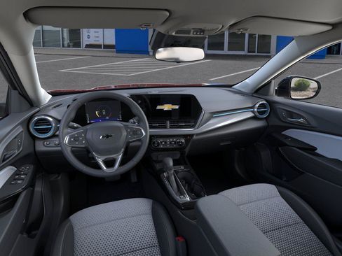 New 2026 Chevrolet Trax LT w/ Driver Confidence Package FWD image 15