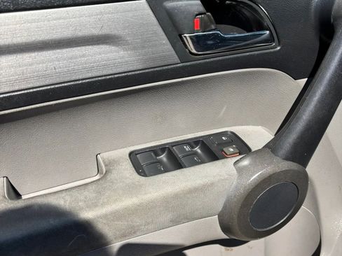 Used 2010 Honda CR-V LX image 30