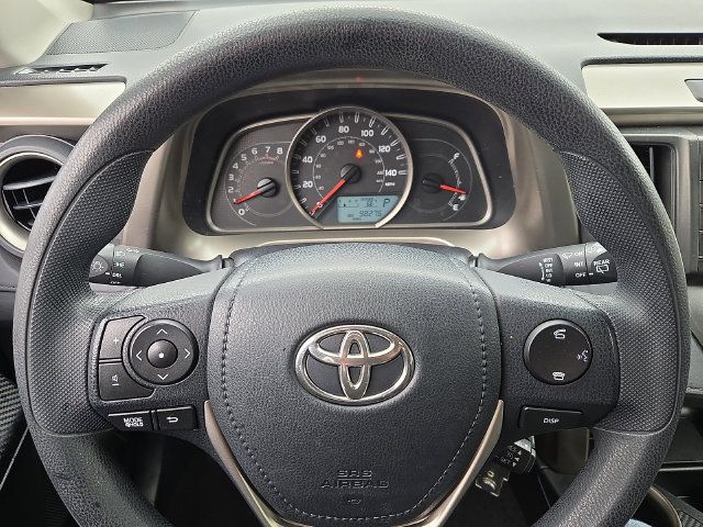 Used 2014 Toyota RAV4 LE AWD/4WD image 18