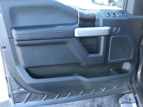 Used 2022 Ford F250 Lariat w/ Lariat Value Package AWD/4WD image 23