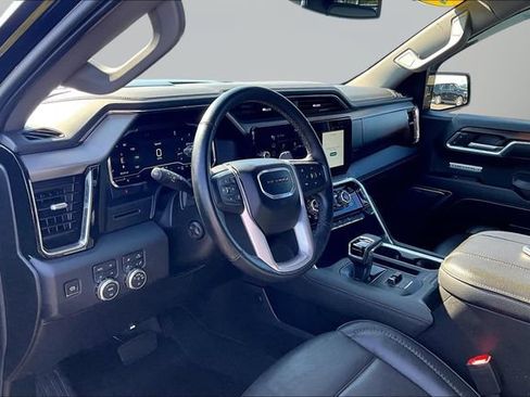 Used 2025 GMC Sierra 1500 Denali AWD/4WD image 12