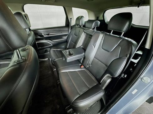 Certified 2023 Kia Telluride LX image 24