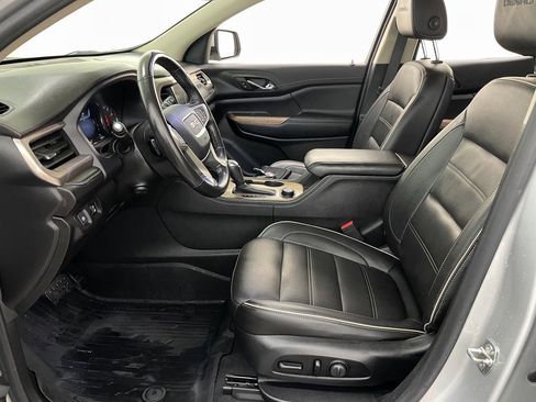 Certified 2019 GMC Acadia Denali w/ Technology Package image 8