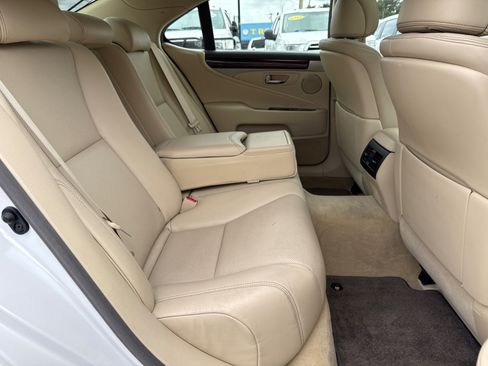 Used 2017 Lexus LS 460 image 25