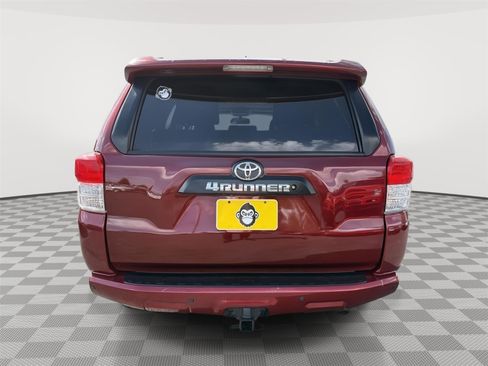 Used 2011 Toyota 4Runner SR5 AWD/4WD image 5