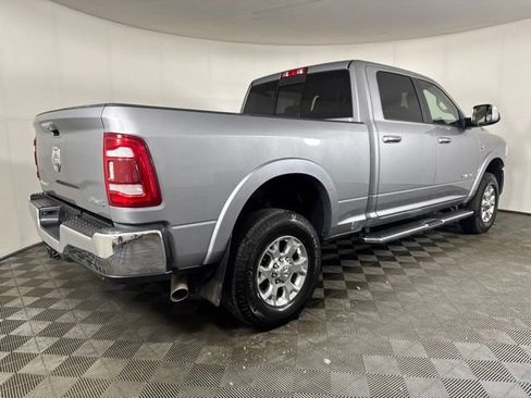 Used 2022 RAM 2500 Laramie AWD/4WD image 3
