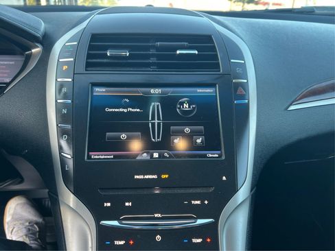 Used 2016 Lincoln MKZ Hybrid w/ Equipment Group 500A Select image 16