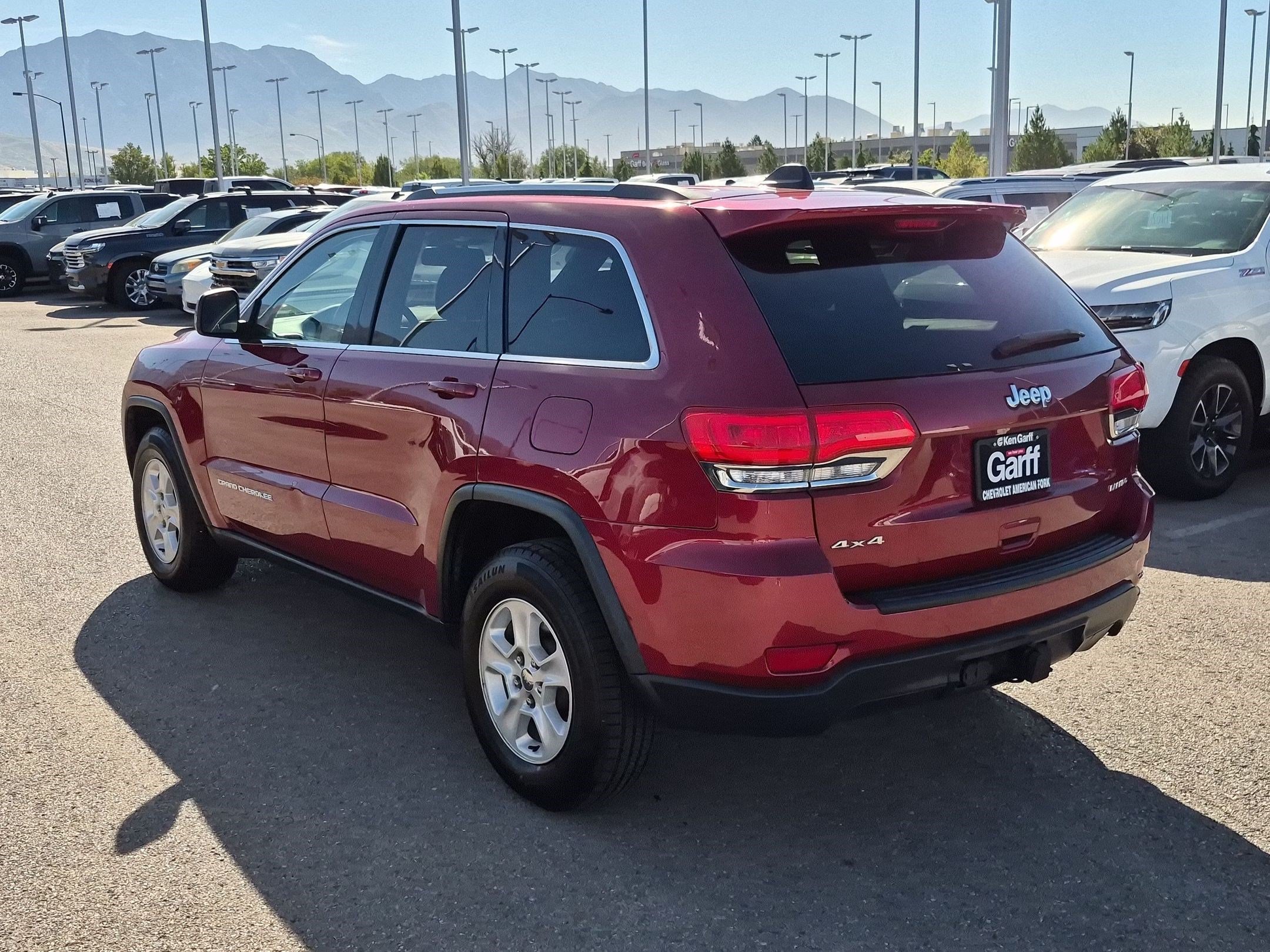 Used 2015 Jeep Grand Cherokee Laredo w/ Quick Order Package 23E AWD/4WD image 5