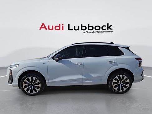 New 2026 Audi Q3 quattro 2.0T AWD/4WD image 5