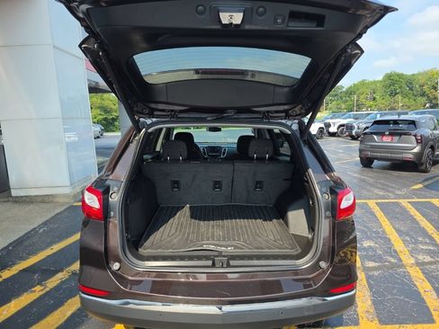 Used 2020 Chevrolet Equinox LT FWD image 6