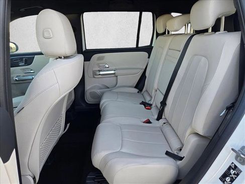 New 2026 Mercedes-Benz GLB 250 image 15