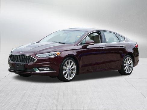 Used 2018 Ford Fusion Platinum AWD/4WD image 3