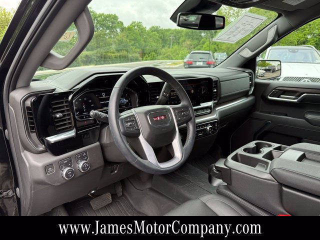 Used 2023 GMC Sierra 1500 SLT AWD/4WD image 13