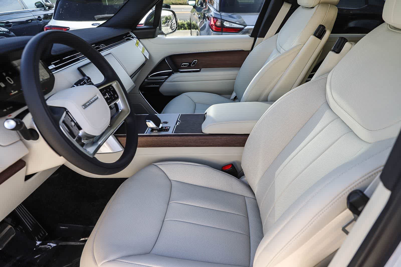 New 2026 Land Rover Range Rover SE AWD/4WD image 15
