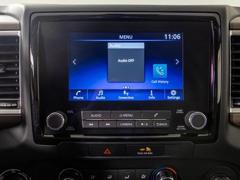 Used 2022 Nissan Frontier SV AWD/4WD image 23