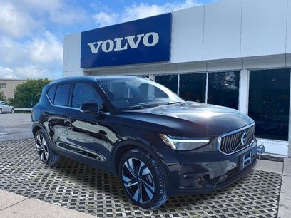 Certified 2024 Volvo XC40 B5 Plus w/ Protection Package Premier