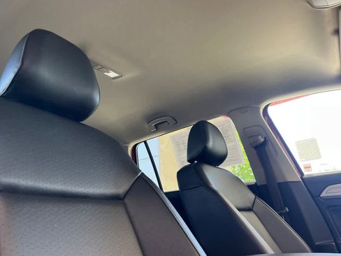 Used 2018 Volkswagen Atlas SE FWD image 19