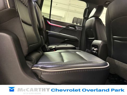 Used 2025 GMC Acadia Denali w/ Super Cruise Package FWD image 34
