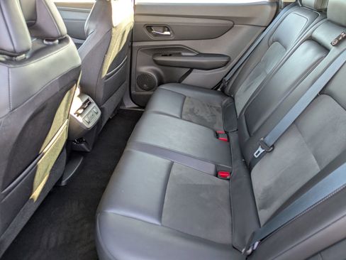 Used 2023 Nissan Ariya ENGAGE image 15