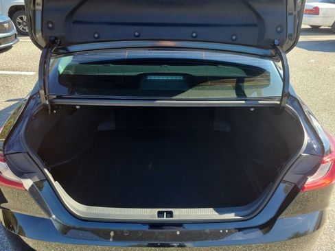 Used 2025 Toyota Camry LE image 19