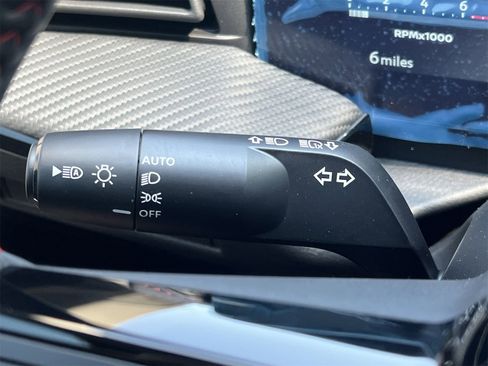 New 2025 Nissan Kicks SR image 12