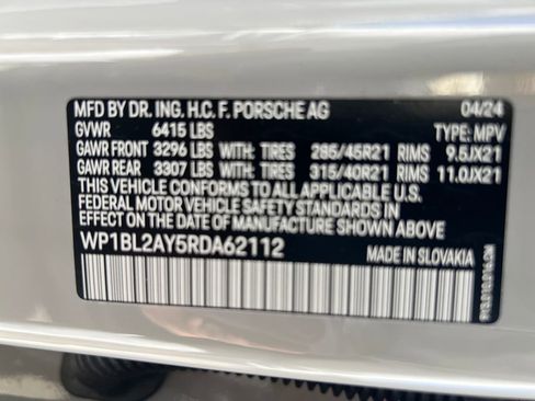 Used 2024 Porsche Cayenne S image 32