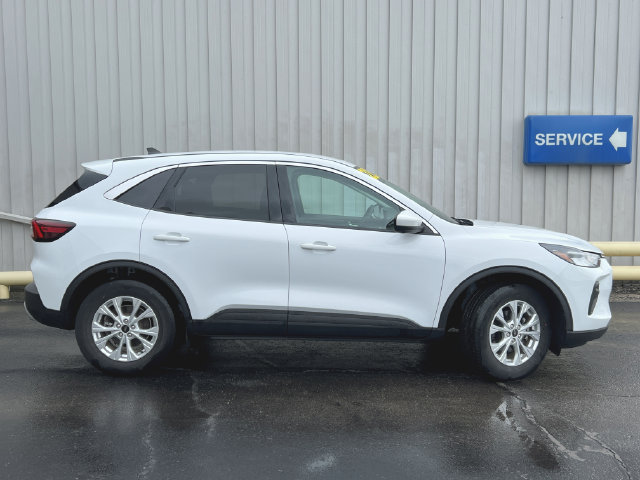 Used 2023 Ford Escape Active w/ Tech Pack #2 AWD/4WD image 11