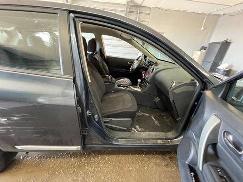 Used 2013 Nissan Rogue S image 30