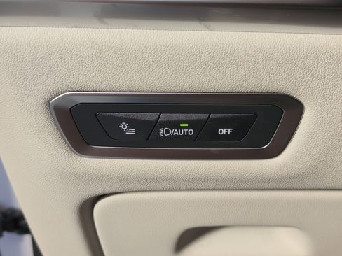 New 2026 BMW X7 M60i image 15