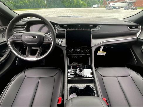 New 2024 Jeep Grand Cherokee Limited 4xe AWD/4WD image 12