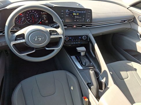 Certified 2023 Hyundai Elantra SEL image 11