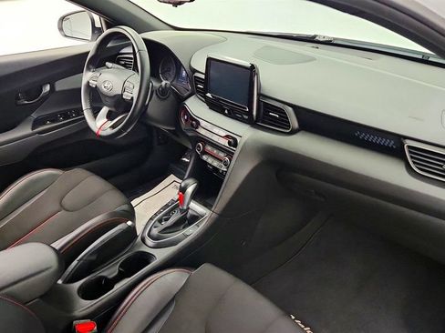 Used 2020 Hyundai Veloster 2.0 Premium FWD image 25